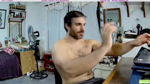 Osito Blanco online show from March 18, 2026, 11:41 pm
