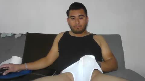 Snapshot of oskregal chatting on December 23, 2024, 9:29 pm oskregal online show from December 23, 2024, 9:29 pm