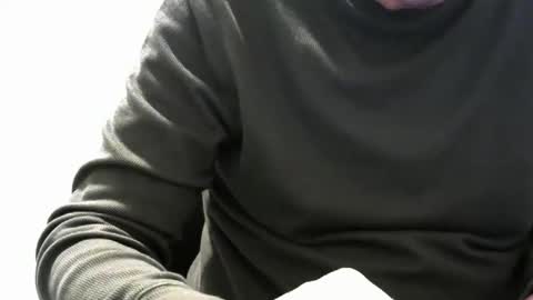 Snapshot of ossibottom chatting on February 1, 2026, 11:36 pm Ossi online show from February 1, 2026, 11:36 pm