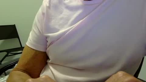 Ossi online show from May 29, 2026, 2:20 am
