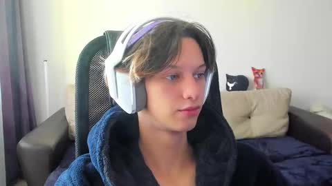 Ostin online show from October 17, 2025, 9:12 am