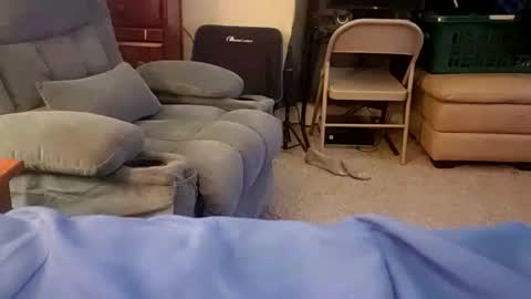 Snapshot of ou8124824 chatting on December 16, 2025, 8:19 am ou8124824 online show from December 16, 2025, 8:19 am