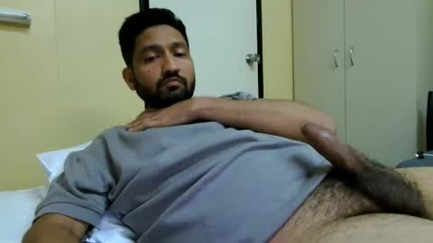 outdoornakedguy11_007 online show from July 22, 2026, 1:03 pm