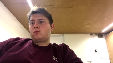 outflayd online show from December 17, 2025, 10:27 pm