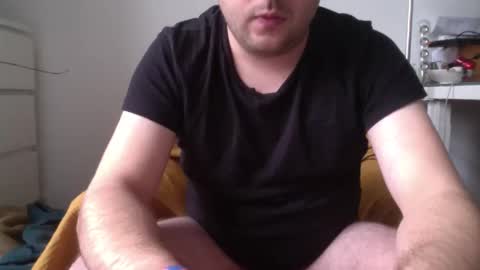 Snapshot of ovid231 chatting on December 17, 2025, 12:00 pm 92 online show from December 17, 2025, 12:00 pm