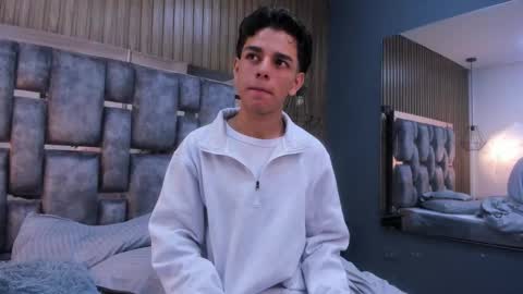 Snapshot of owen__johnson chatting on March 5, 2026, 12:01 pm Owen Johnson online show from March 5, 2026, 12:01 pm