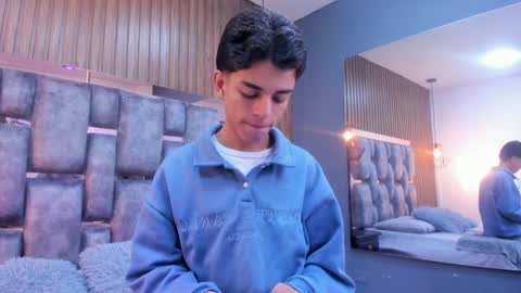 Snapshot of owen__johnson chatting on March 31, 2026, 11:32 am Owen Johnson online show from March 31, 2026, 11:32 am