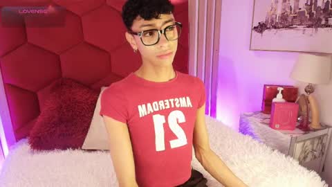 Snapshot of owen_jp chatting on April 10, 2026, 3:12 am Owen online show from April 10, 2026, 3:12 am