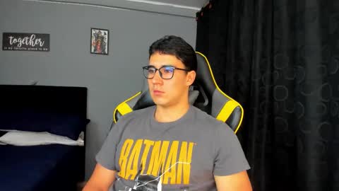 Snapshot of owengray2_ chatting on September 29, 2025, 1:11 am Owen online show from September 29, 2025, 1:11 am
