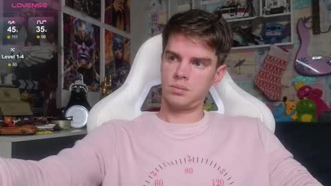 Snapshot of oxmikexo chatting on January 16, 2026, 11:47 am Mike online show from January 16, 2026, 11:47 am