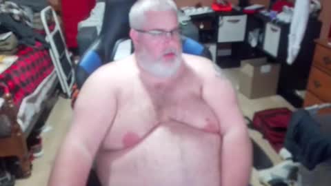 Snapshot of oxstorm chatting on December 10, 2024, 2:59 am Oxstorm online show from December 10, 2024, 2:59 am