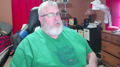 Snapshot of oxstorm chatting on January 10, 2025, 8:04 pm Oxstorm online show from January 10, 2025, 8:04 pm