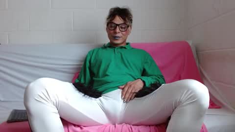 Snapshot of oxxy_jean chatting on December 28, 2024, 7:22 pm Jeannifer online show from December 28, 2024, 7:22 pm