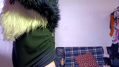 Snapshot of oxxy_jean chatting on October 15, 2025, 1:17 am Jeannifer online show from October 15, 2025, 1:17 am