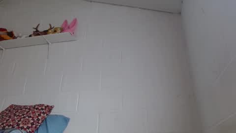 Snapshot of oxxy_jean chatting on February 24, 2026, 12:47 pm Jeannifer online show from February 24, 2026, 12:47 pm