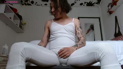 Jeannifer online show from May 26, 2026, 2:57 pm