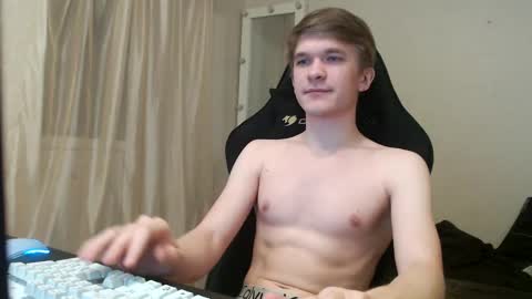 Snapshot of oydikey chatting on November 30, 2025, 1:04 pm Oydin online show from November 30, 2025, 1:04 pm