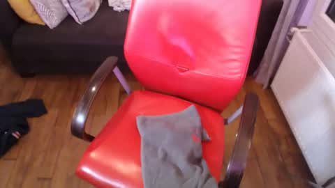 Snapshot of oyrlgtu1257 chatting on December 19, 2025, 5:42 pm Oyrlgtu online show from December 19, 2025, 5:42 pm