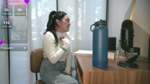 ozhmara online show from October 30, 2025, 2:29 pm