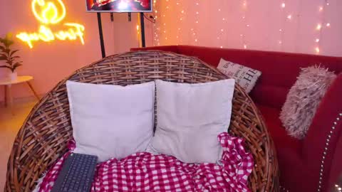 Snapshot of ozzy_clay chatting on February 26, 2025, 9:10 am ozzy online show from February 26, 2025, 9:10 am