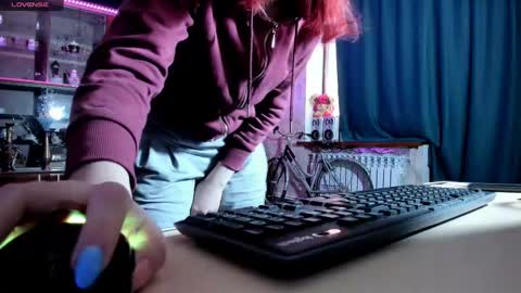 Ella online show from February 14, 2025, 6:56 am