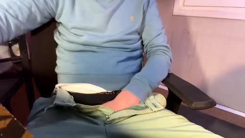 pablo19692017 online show from March 10, 2025, 6:34 pm