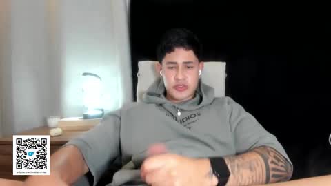 Javi    online show from October 21, 2025, 3:51 am