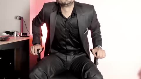 Snapshot of pablo_rincon95 chatting on December 31, 2024, 2:14 pm pablo rincon95 online show from December 31, 2024, 2:14 pm