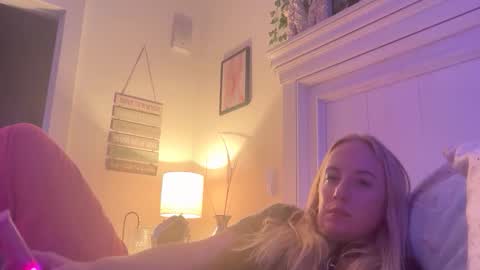 paige32323 online show from January 13, 2026, 12:27 am
