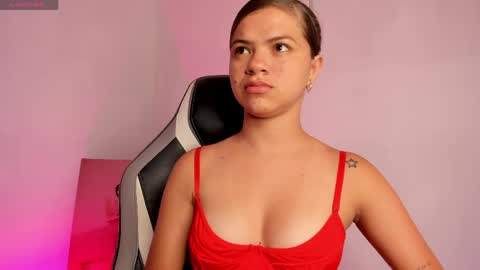 Snapshot of paigejayden chatting on June 2, 2026, 5:42 am Paige online show from June 2, 2026, 5:42 am