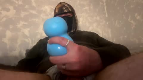 Snapshot of painter1142 chatting on September 30, 2025, 5:45 am Rothkohammer online show from September 30, 2025, 5:45 am