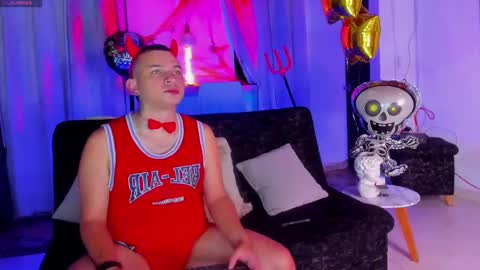 LIAN AND JACK online show from October 29, 2025, 6:37 am