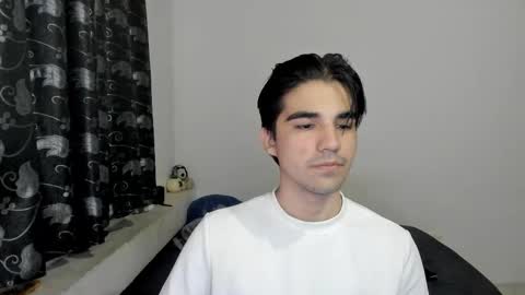 pakun_ online show from November 6, 2025, 2:45 am