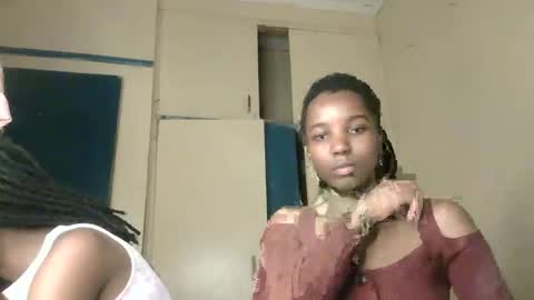 Snapshot of palashyuma chatting on October 14, 2025, 11:11 am palashyuma online show from October 14, 2025, 11:11 am