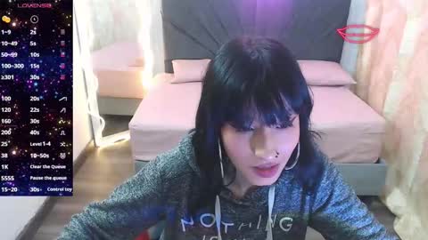 palmerfox_tay online show from February 24, 2025, 8:14 pm