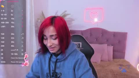 palmerfox_tay online show from October 9, 2025, 3:37 am