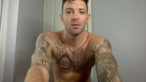 palmflacco online show from October 6, 2025, 2:14 pm