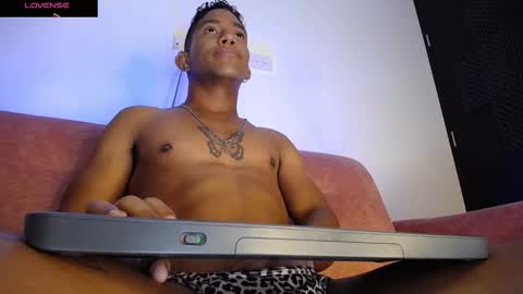 Palo Santo online show from March 24, 2026, 7:46 am