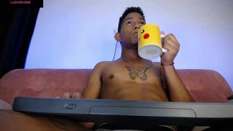 Palo Santo online show from April 3, 2026, 8:12 am