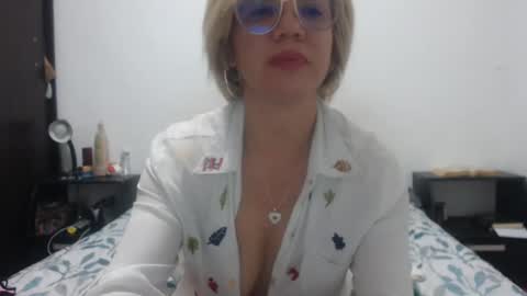 Snapshot of paloma_martin chatting on February 13, 2025, 5:26 am paloma online show from February 13, 2025, 5:26 am