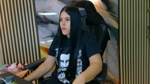 Snapshot of pam_roberts chatting on September 11, 2025, 4:51 pm Pam online show from September 11, 2025, 4:51 pm