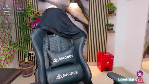 Snapshot of pam_roberts chatting on October 19, 2025, 7:58 pm Pam online show from October 19, 2025, 7:58 pm