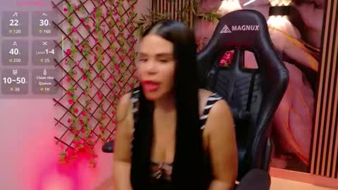 Snapshot of pam_roberts chatting on November 1, 2025, 1:57 pm Pam online show from November 1, 2025, 1:57 pm