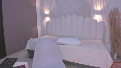 pamela online show from November 27, 2025, 7:05 pm