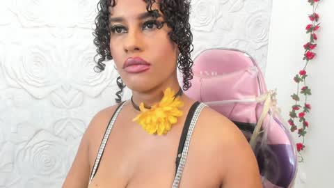 Snapshot of pamela_guzmaan_ chatting on February 5, 2025, 5:20 pm PAMELA online show from February 5, 2025, 5:20 pm