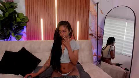 Snapshot of pamela_james_ chatting on February 3, 2026, 3:17 pm Pamela online show from February 3, 2026, 3:17 pm