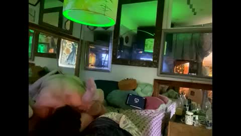 Snapshot of pamelacameltoe chatting on September 29, 2025, 5:40 pm pamelacameltoe online show from September 29, 2025, 5:40 pm