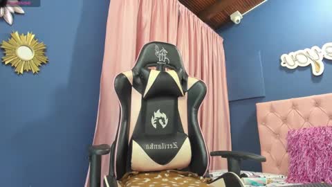 Snapshot of pamelaflores chatting on January 31, 2025, 8:43 pm Pamela online show from January 31, 2025, 8:43 pm