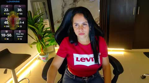 Snapshot of pamelajackson__ chatting on February 18, 2025, 1:21 am Paola online show from February 18, 2025, 1:21 am