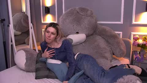 Snapshot of pamelamydreamys chatting on February 20, 2025, 12:47 pm Pamelamy online show from February 20, 2025, 12:47 pm
